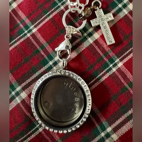 Origami Owl Silver Locket Necklace with Charms - Picture 2 of 4